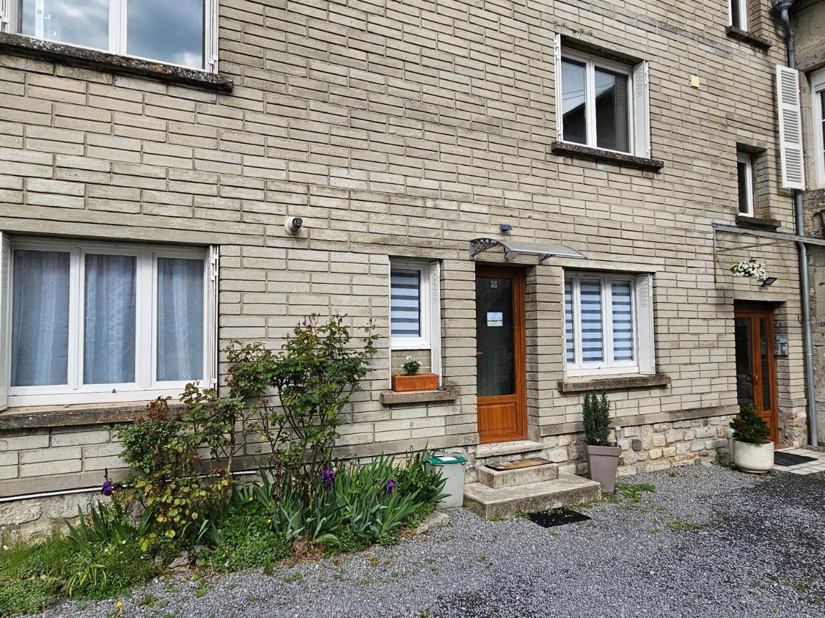 Le Bellevue Apartment Givet Exterior foto